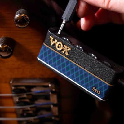 Vox amPlug 3 Bass Compact Bass Headphone Amplifier w/ Built-In FX and Speaker Emulation image 6