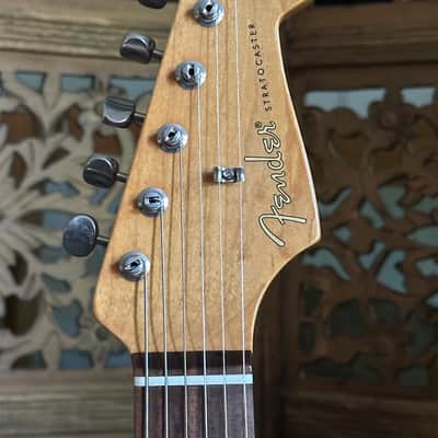 Fender Robert Cray Signature Hardtail Stratocaster 1997 - Inca Silver image 14