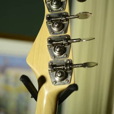 Bottom Wave P Bass Black image 4
