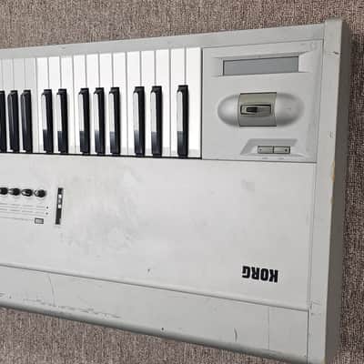 Korg Triton Pro X 88-Key 62-Voice Polyphonic Workstation 1999 - 2000 - Silver image 11