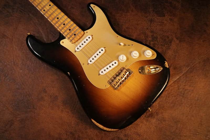 Fender Custom Shop 1955 "Bone Tone" Stratocaster Relic in Wide Fade 2-tone Sunburst image 1