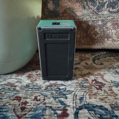 Boss TR-2 Tremolo (Silver Label) 1997 - Present - Green image 3