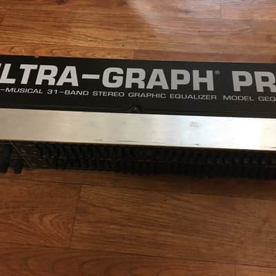 Behringer Ultragraph Pro GEQ3102 31-Band Stereo Graphic EQ image 5