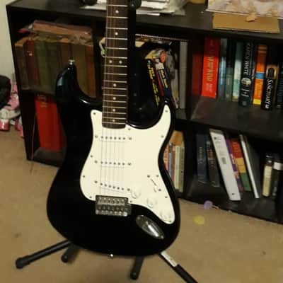 Fender Squier Affinity 'Strat' 2012 Stratocaster with gig bag image 1