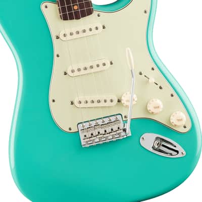 Fender - Vintera III Early '60s Stratocaster - Electric Guitar w/ Rosewood Fingerboard - Seafoam Green - w/ Deluxe Gigbag image 1
