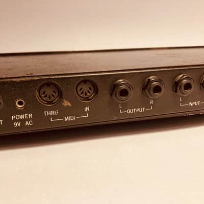 Alesis Midiverb II 16-Bit Digital Effects Processor 1990s image 10
