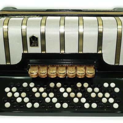 Vintage Hohner Accordina VII C Griff Button Accordion 120 Bass, made in Germany, with New Straps, Original Accordeone de Botones, 2671 image 8