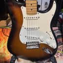 Fender American Special Stratocaster with Maple Fretboard 2010 - 2018 2-Color Sunburst