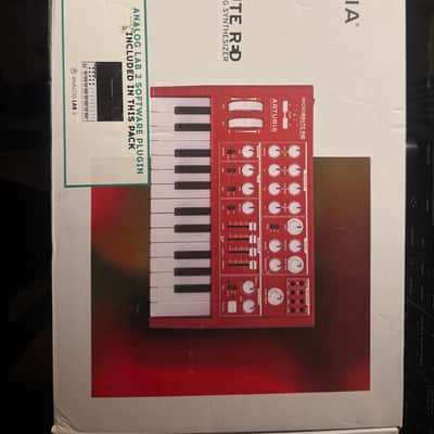 Arturia MicroBrute Red 25-Key Synthesizer 2014 - 2021 - Red image 5