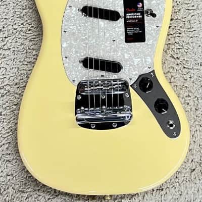 Fender American Performer Mustang | Reverb