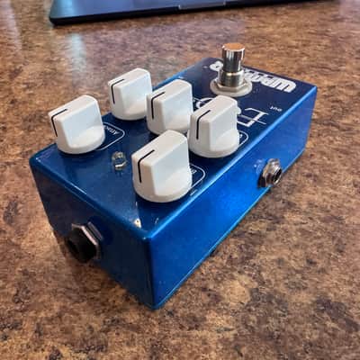 Wampler Ego Compressor V1 (Large Logo) 2010s - Blue image 3