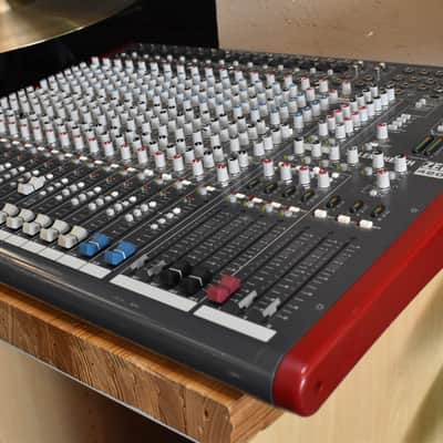 Used Allen and Heath ZED-420 16-Channel Mixer image 3