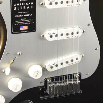 Fender American Ultra II Stratocaster Left-Hand Texas Tea Ebony Fingerboard image 3