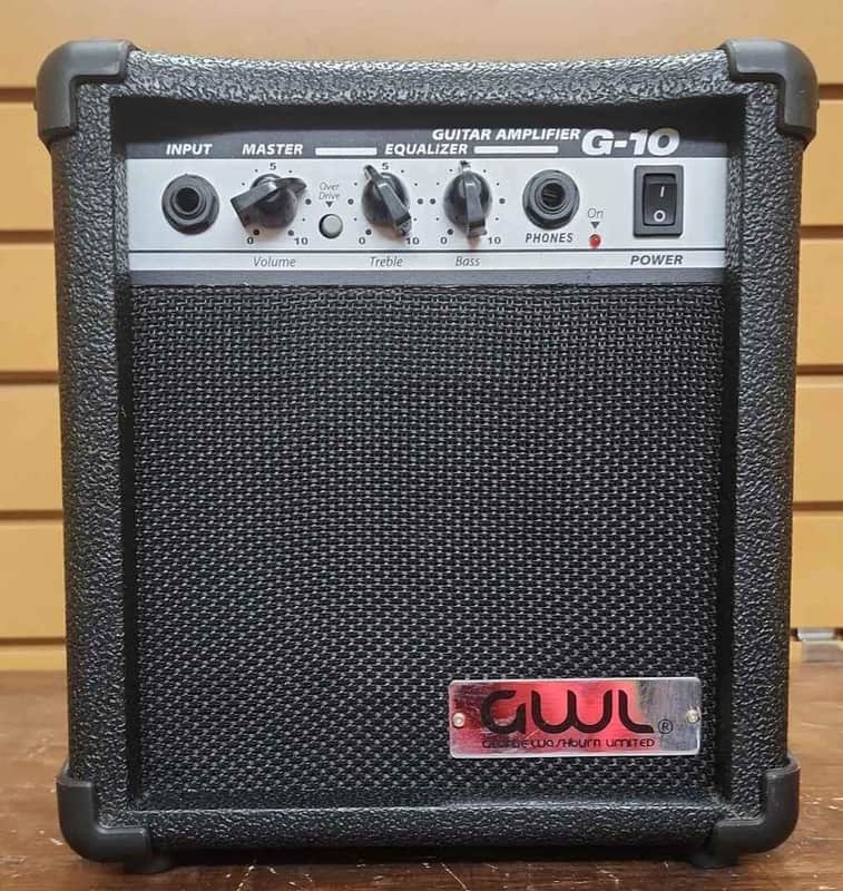 GWL G-10 15-Watts Guitar Amplifier 2010's - Black image 1