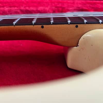 1973 Fender Stratocaster Hardtail with 3-Bolt Neck, Rosewood Fretboard 1971 - 1977 - Olympic White image 16