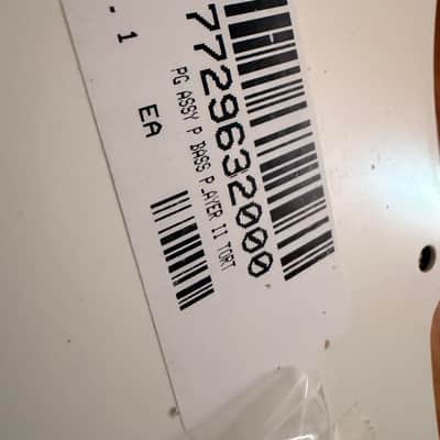 Fender Player II Precision Bass 2026 - loaded Pickguard open box image 6