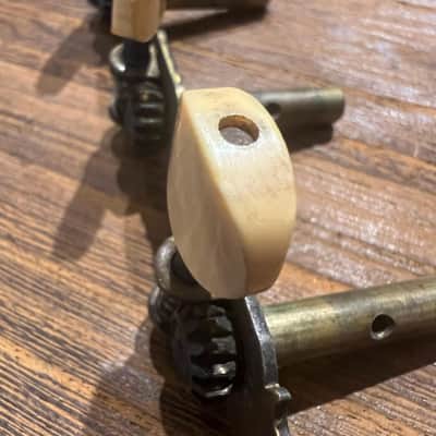 Unbranded guitar Tuners 1940's set of six open gear image 4