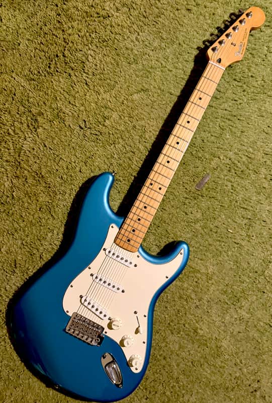 Fender Standard Strat 94’ Guitar Lake Placid Blue MIM