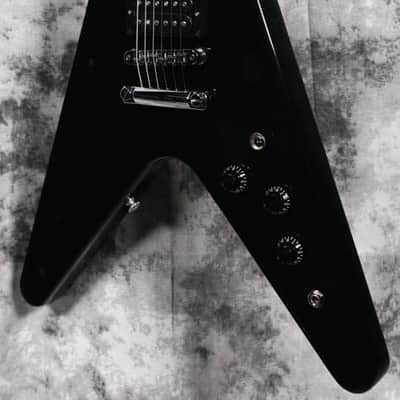Gibson - 80's Flying V image 3