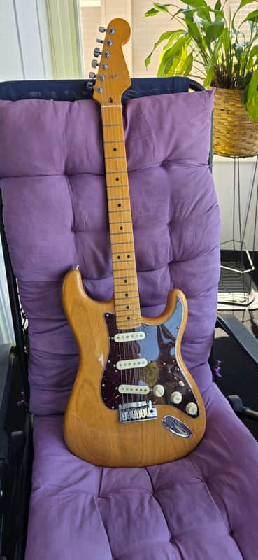 Fender American Ultra Stratocaster with Maple Fretboard