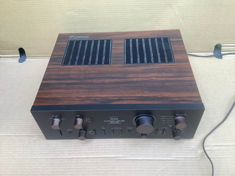 Sansui AU D9 amplfier  vintage 80’s fantastic sound quality