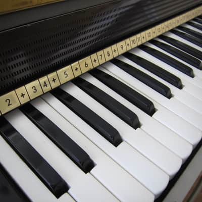 ORCOA by Farfisa Air Organ Model 311 Concert Traveler 24 Chords Made in Italy Circa-1960s-Two Tone Grey image 3