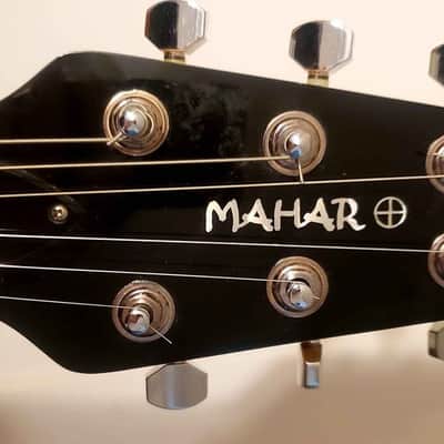 Mahar Flying V full size Electric Guitar Red Black, extremely rare image 4