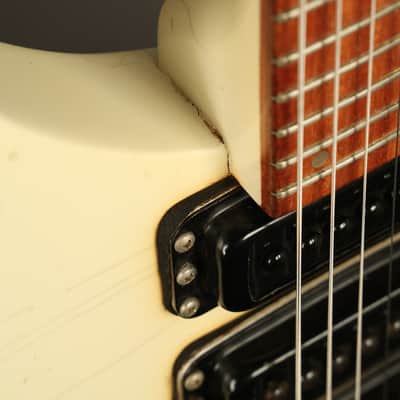 1985 Rickenbacker 350 BT White w/Black hardware image 11