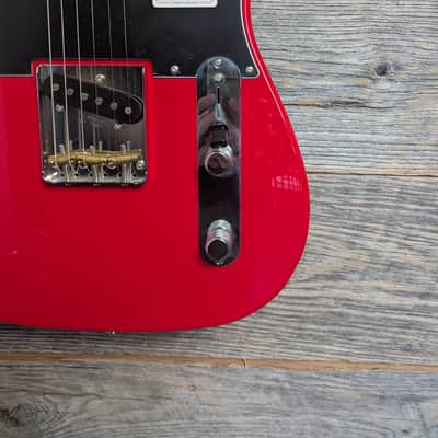 Used Fender MIJ Hybrid II Telecaster - Modena Red image 3
