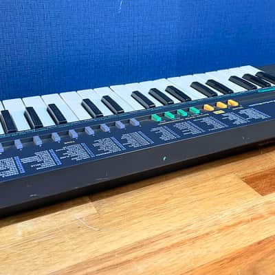 Casio SA-20 100 Sound Tone Bank Keyboard image 5