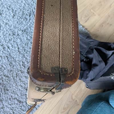 Fender Brown Case 1962 - Brown Tolex - Orange interior image 9