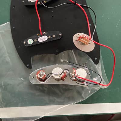 Fender Mustang Prewired Pickguard Assembly SS B/W/B image 2