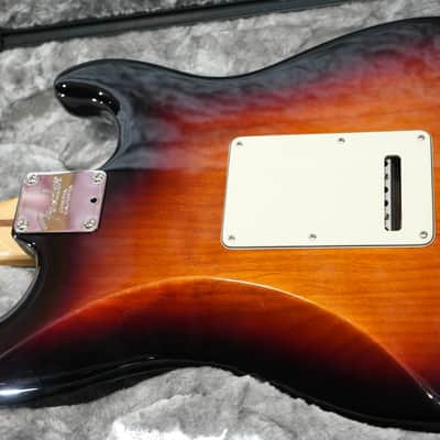 2017 Fender American Professional Left-Handed Stratocaster 3-Color Sunburst Mint imagen 8