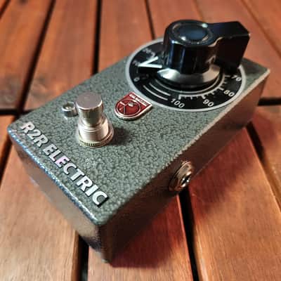 R2R Electric Pre-Amp - Grey image 3