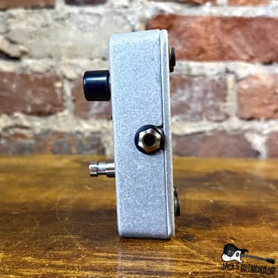 Electro-Harmonix Neo Clone *USED* (2020s - Silver) image 2