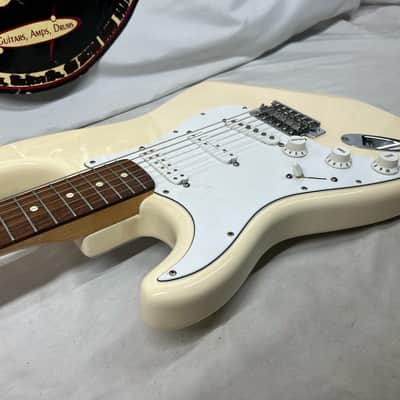 Fender Standard Stratocaster Strat Left Handed Lefty Electric Guitar - Arctic White image 20