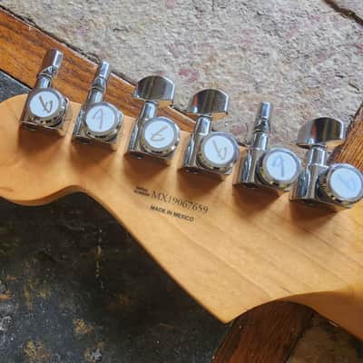 Fender Partscaster strat MIM HSS 2019/90s locking tuners - black/maple image 7