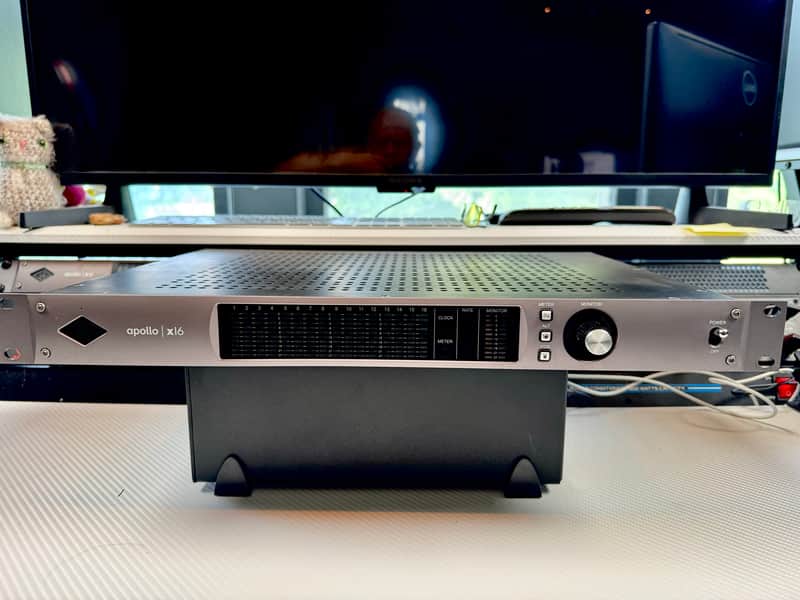 Universal Audio Apollo x16 Thunderbolt 3 Audio Interface