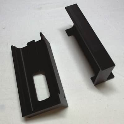 Under Desk Bracket - UMC22 Interface image 2