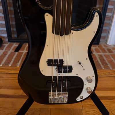 2022 Fender Tony Franklin Artist Series Signature Fretless Precision Bass 2006 - Present - Black image 3