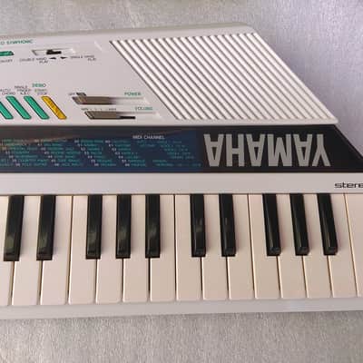 YAMAHA SHS-200 FM Digital Keyboard with MIDI Keytar image 4