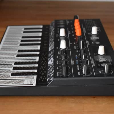 Arturia MicroFreak 25-Key Algorithmic Synthesizer 2019 - Present - Black image 4