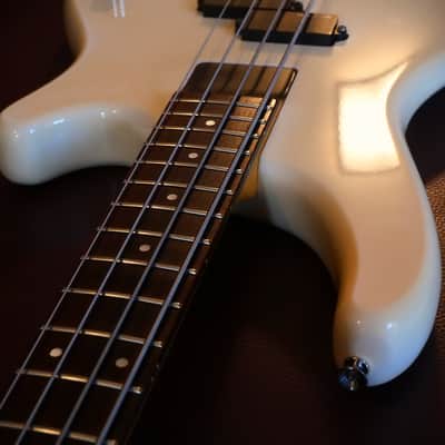 Washburn B2 four string bass, 1990 - Gloss pearl white image 14