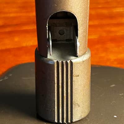 RCA KN-1B dynamic microphone w/stand image 10