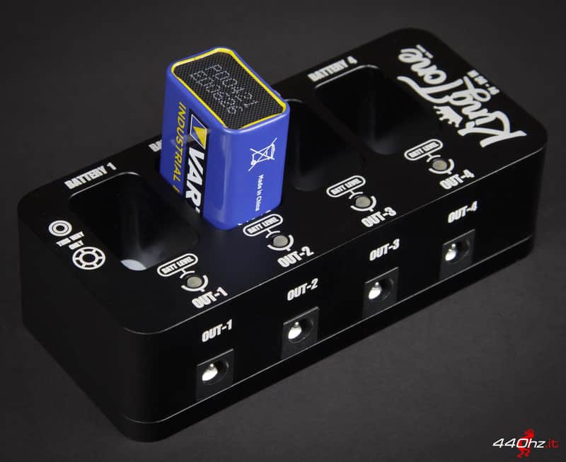 KingTone バッテリーエフェクター Battery Box 4X King Tone - Battery Box 4X - V2 - Black | Mass Street Music