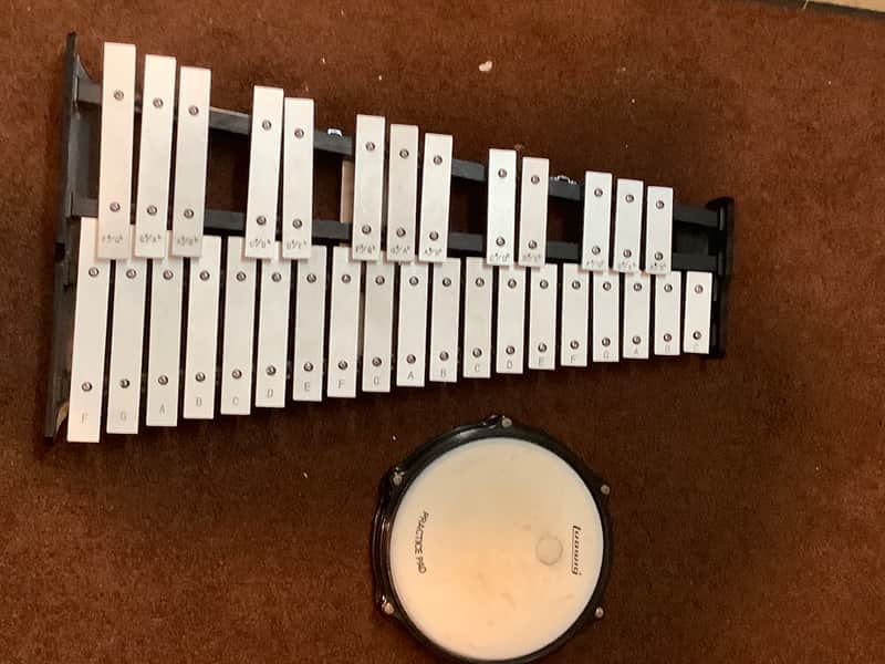 Ludwig M652RBR Bell 2.5 octave & Practice Pad Kit W Rolling Bag image 1