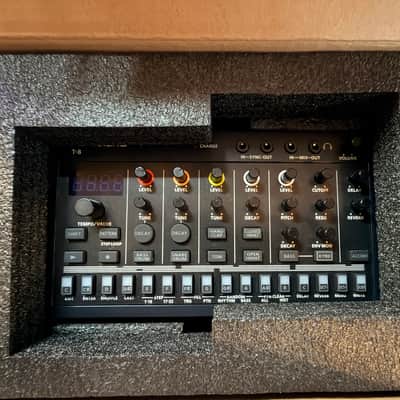 Roland T-8 AIRA Compact Beat Machine image 9