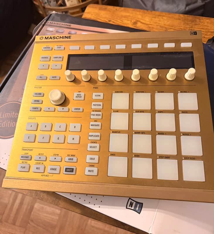 Native Instruments Maschine 2012ish - Gold image 1