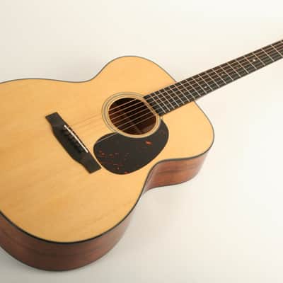 Martin 000-18 Standard Series 3040434 image 4
