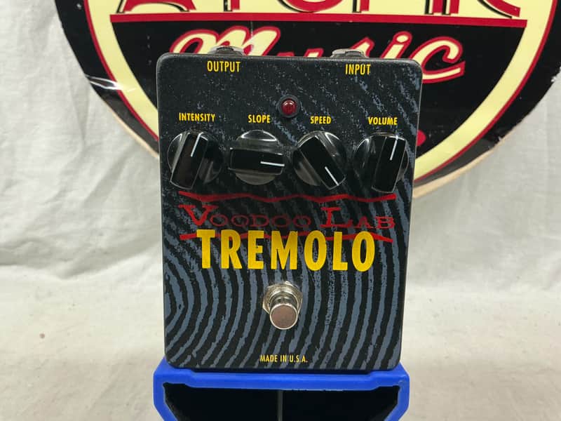 Voodoo Lab Tremolo Pedal with Box | Reverb